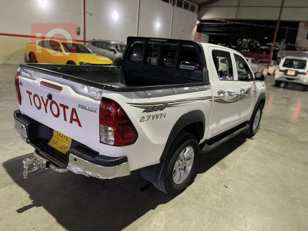 Toyota Hilux